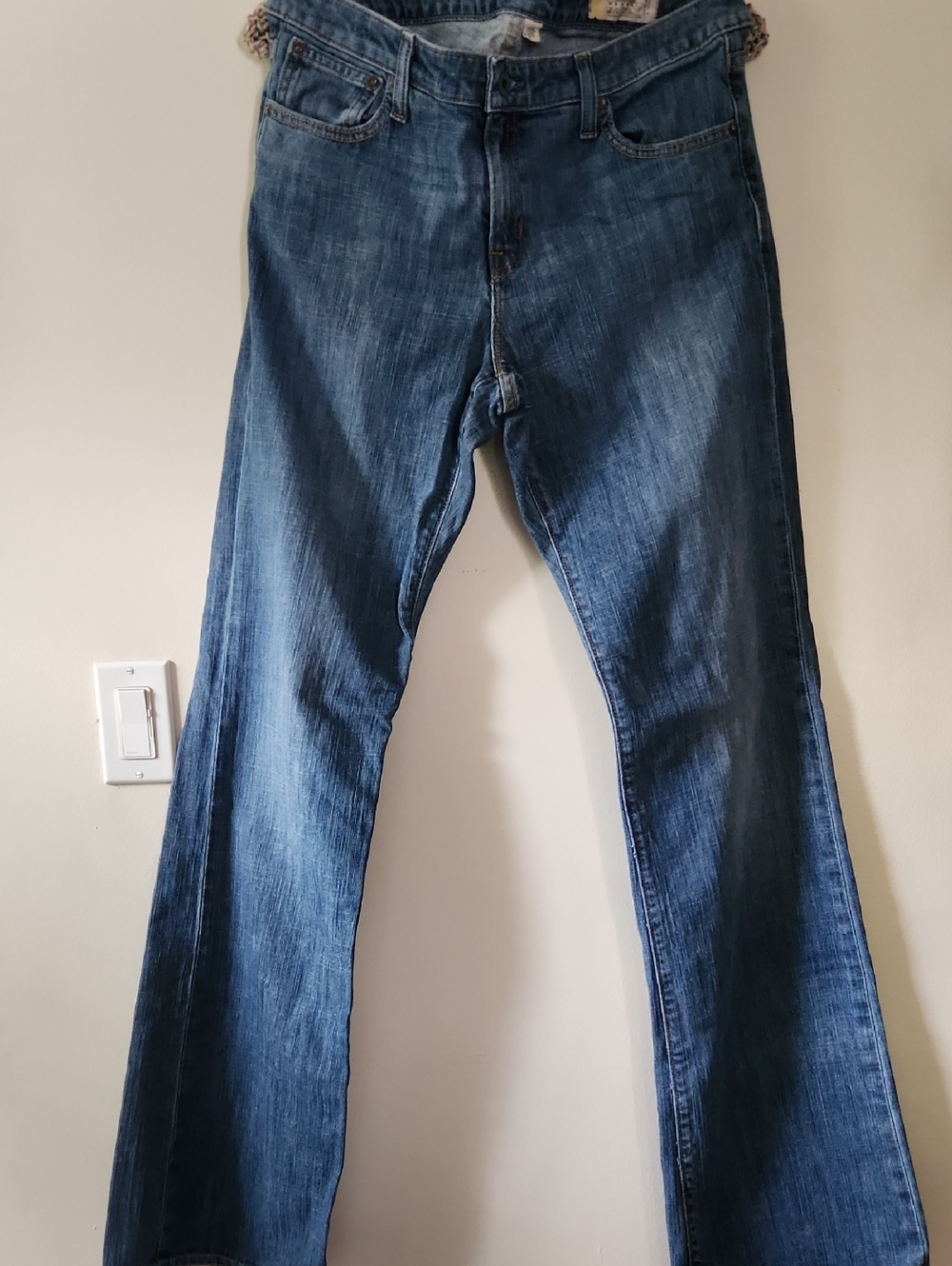 GAP Women's Blue Flared Jeans with Subtle Fading